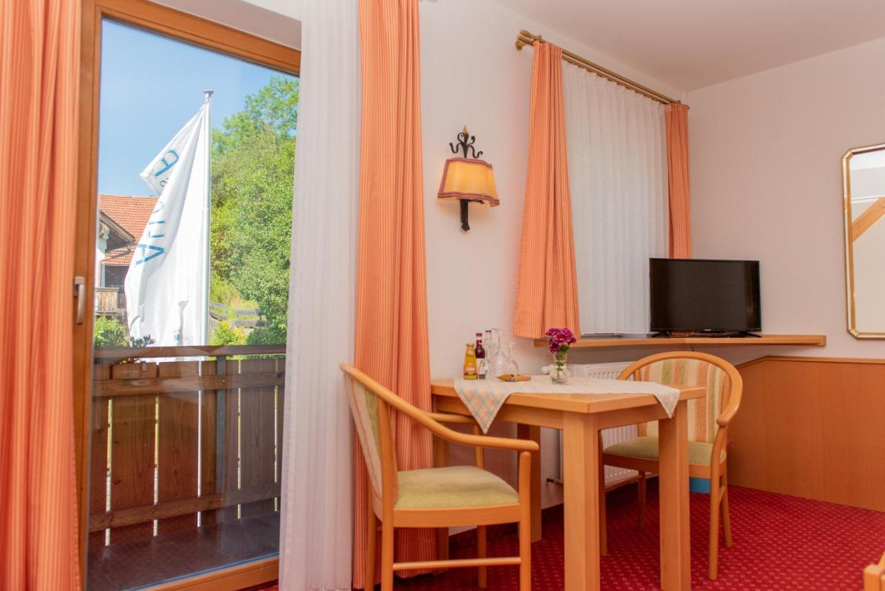 Hotel Restaurant Fruehlingsgarten Фюссен Экстерьер фото