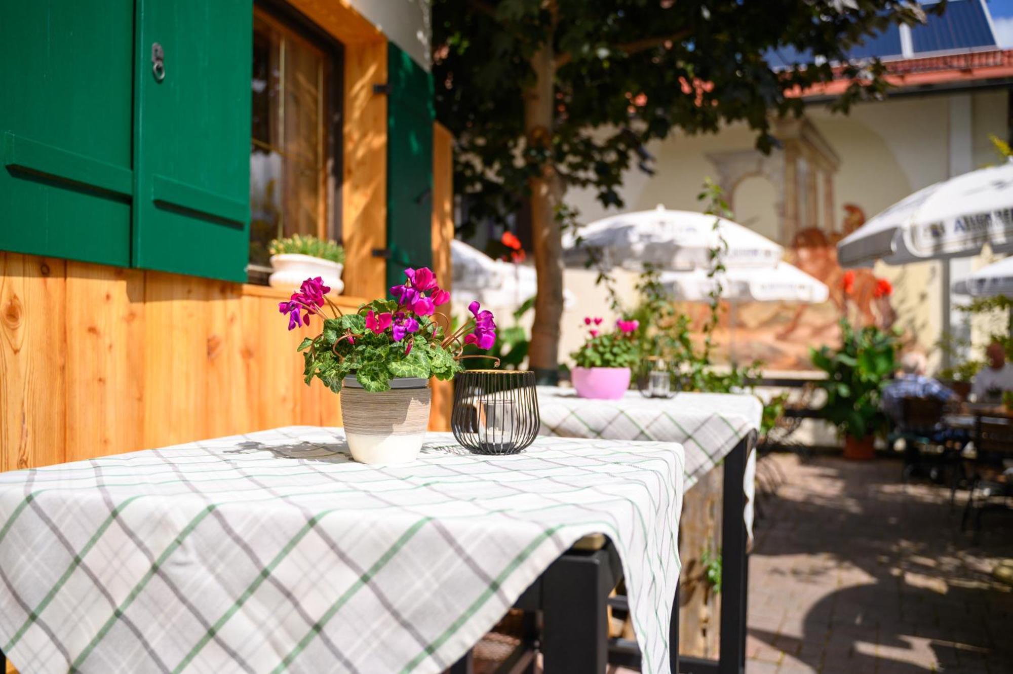 Hotel Restaurant Fruehlingsgarten Фюссен Экстерьер фото