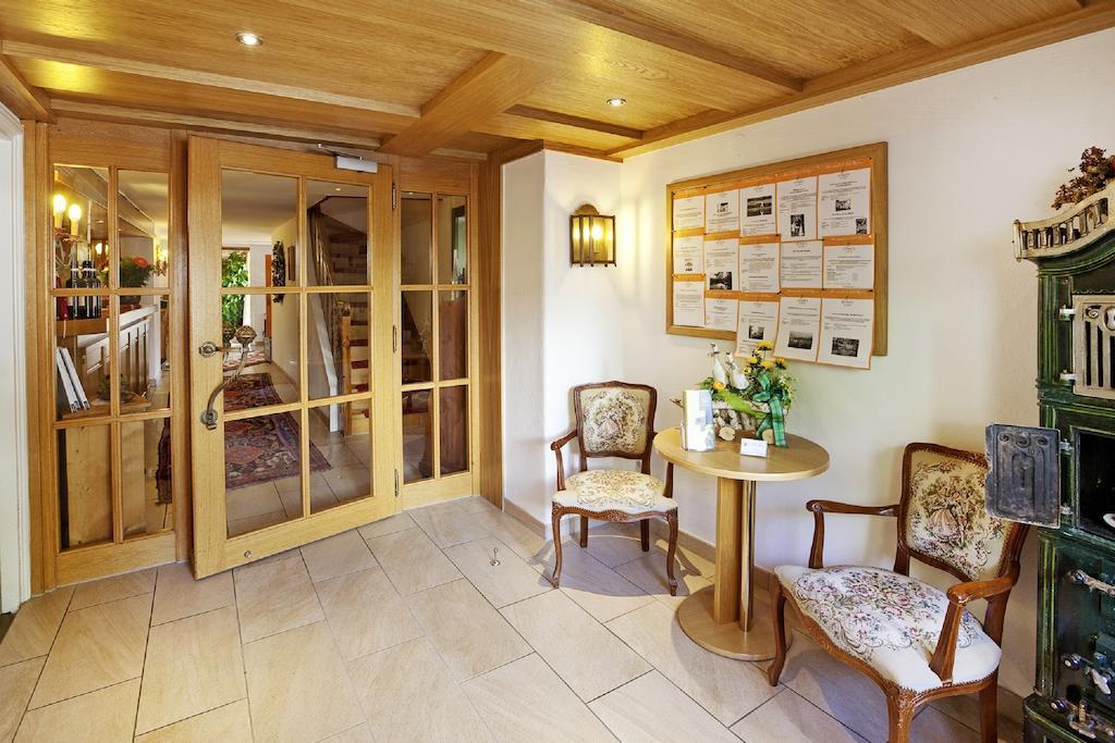 Hotel Restaurant Fruehlingsgarten Фюссен Экстерьер фото